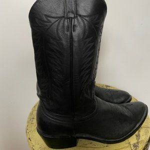 Like new Mens' Black Frye cowboy boots - size 9 1/2